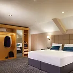 Ξενοδοχείο Radisson Blu Hotel, Άθλον