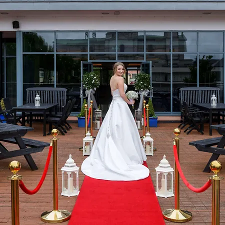 Radisson Blu Hotel, Ξενοδοχείο