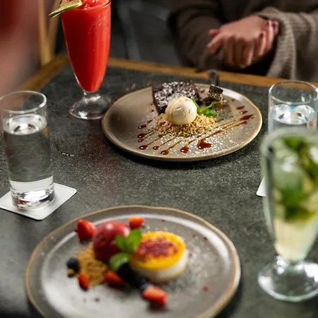 Radisson Blu Hotel, Ξενοδοχείο