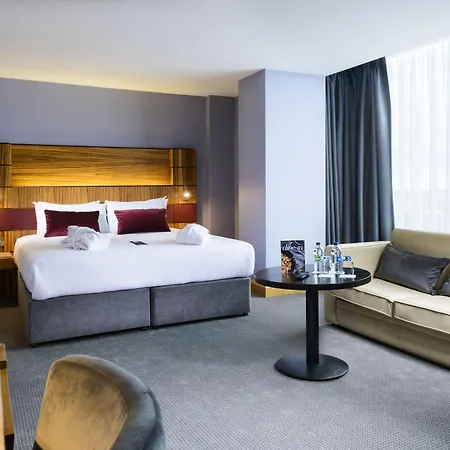 Radisson Blu Hotel, 4*