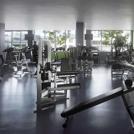 Ξενοδοχείο Radisson Blu Hotel, Άθλον