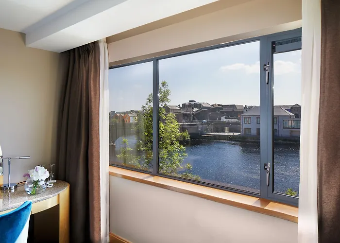 Radisson Blu Hotel, 4* Athlone